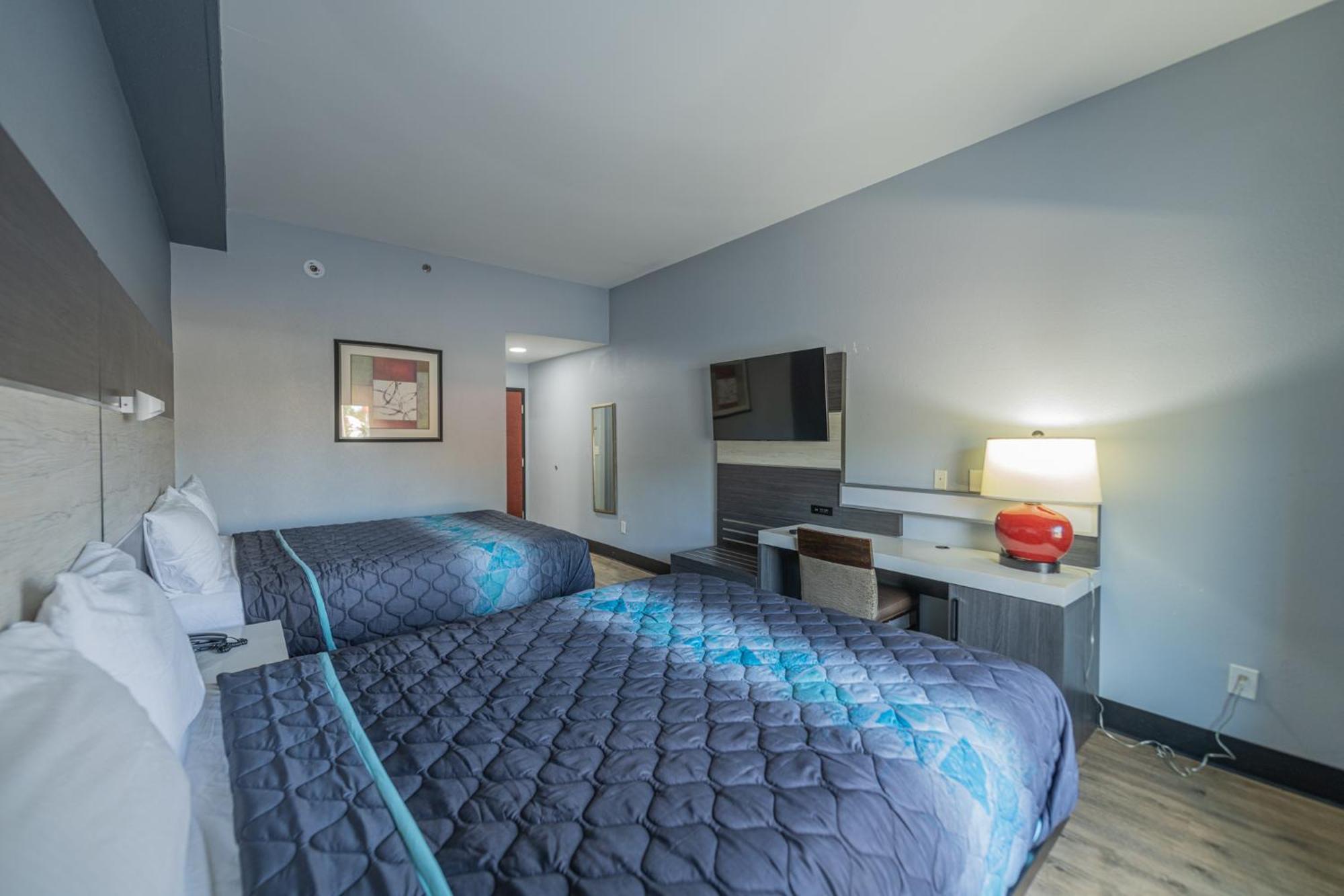 Jamestown Inn & Suites Riverdale Buitenkant foto