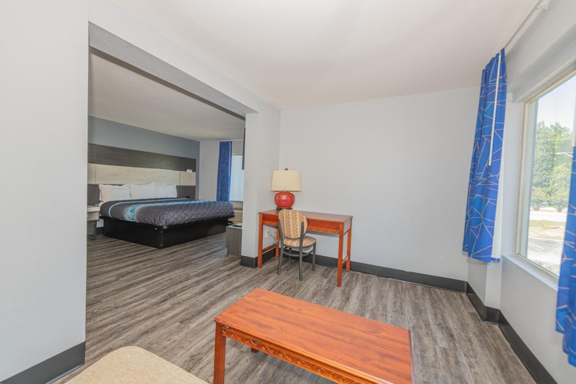 Jamestown Inn & Suites Riverdale Buitenkant foto