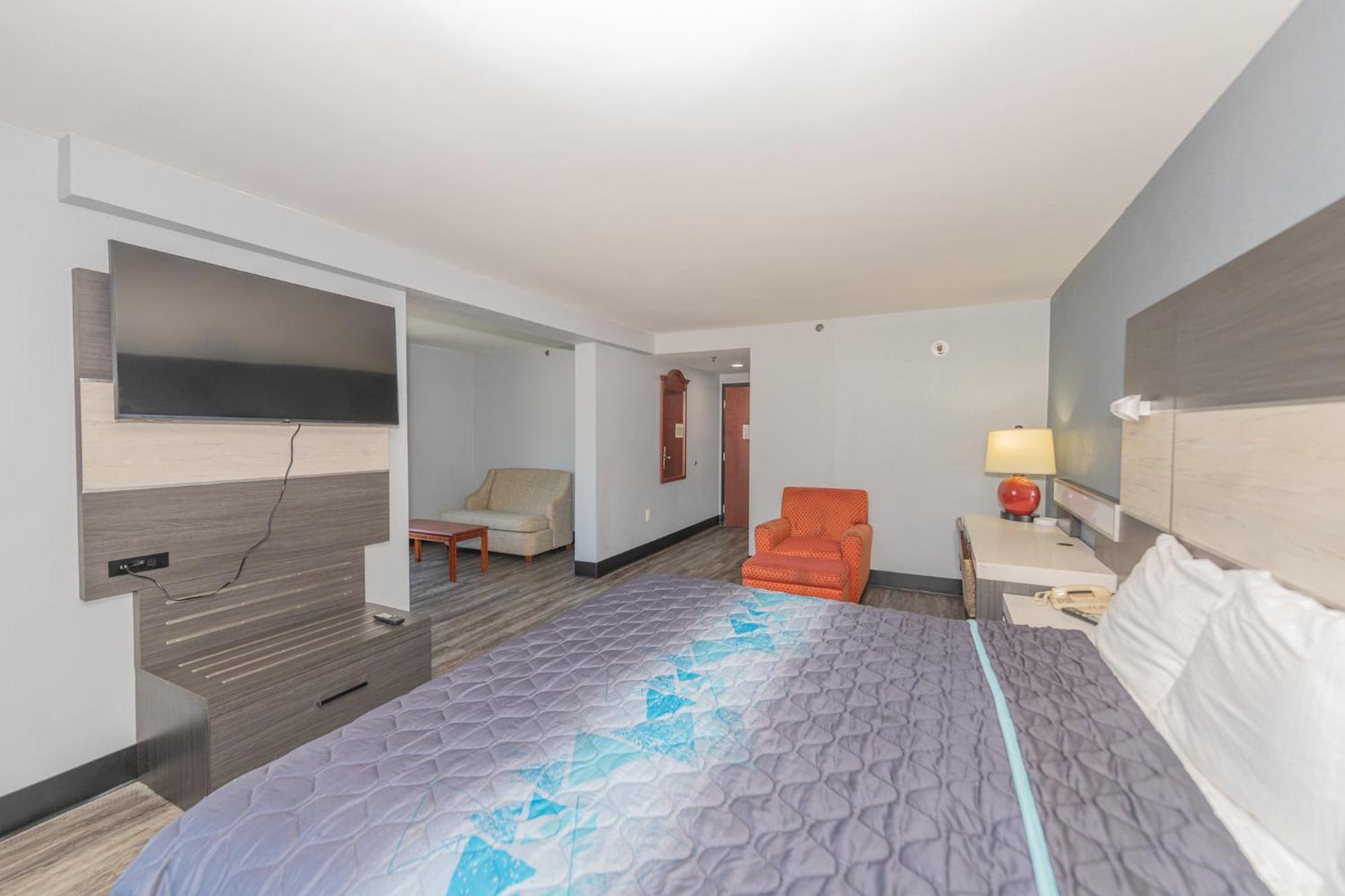 Jamestown Inn & Suites Riverdale Buitenkant foto