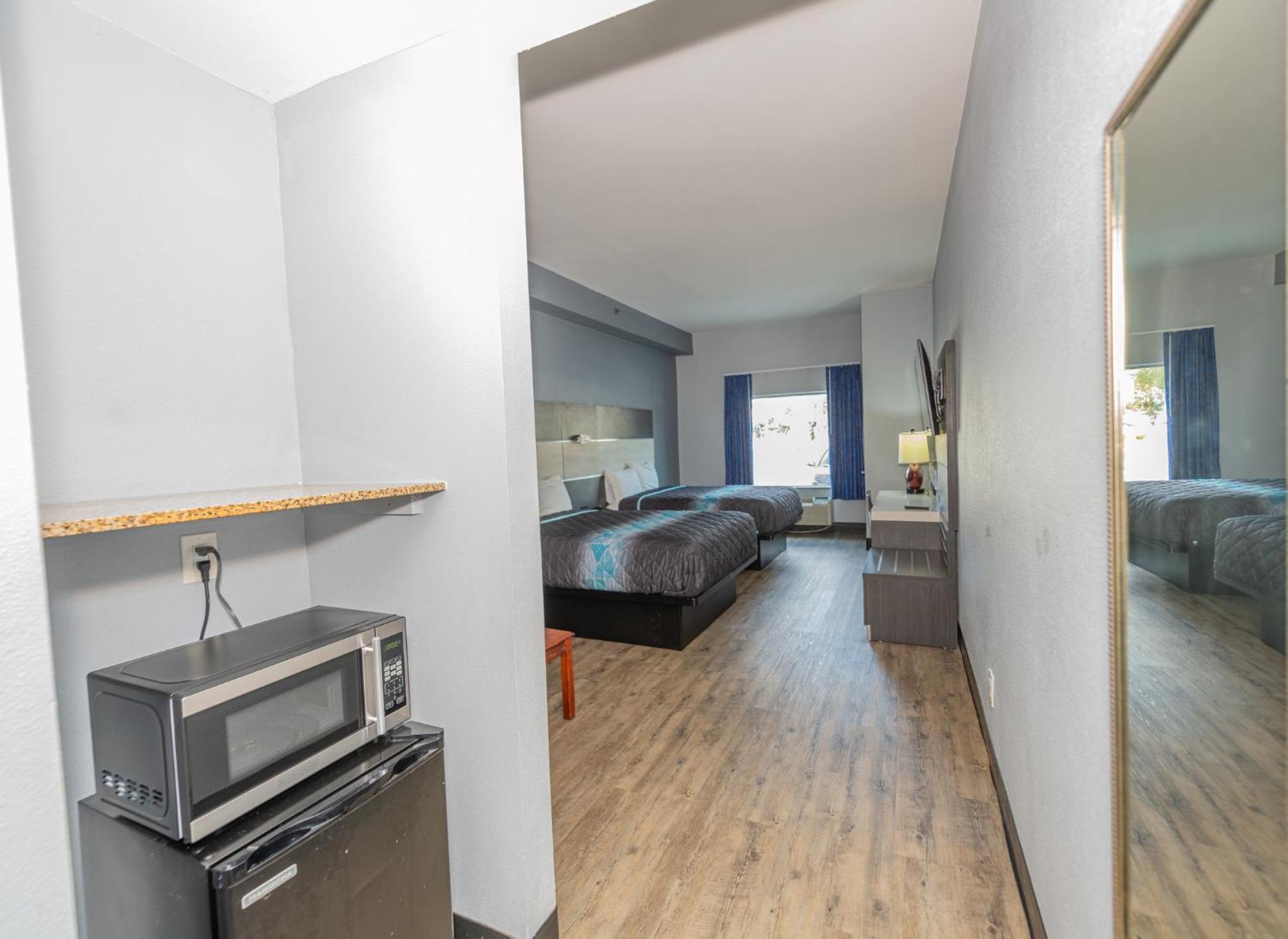 Jamestown Inn & Suites Riverdale Buitenkant foto